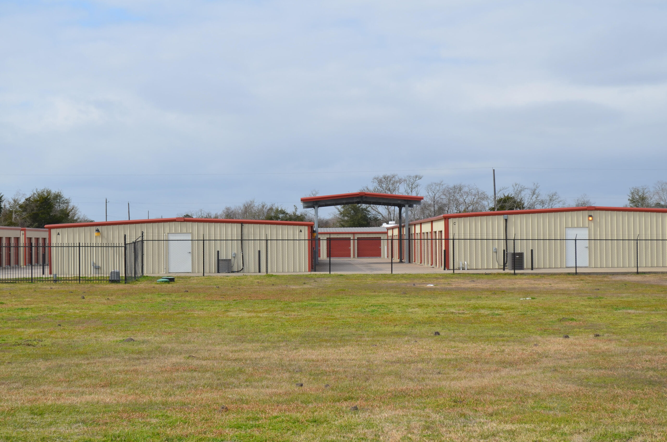 hackberry-creek-storage-facility-available-units