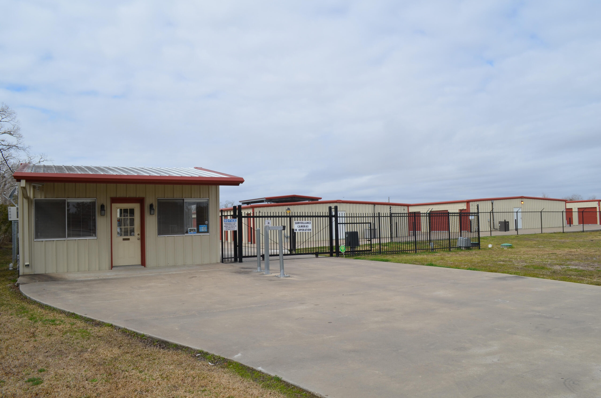 hackberry-creek-storage-gated-facility